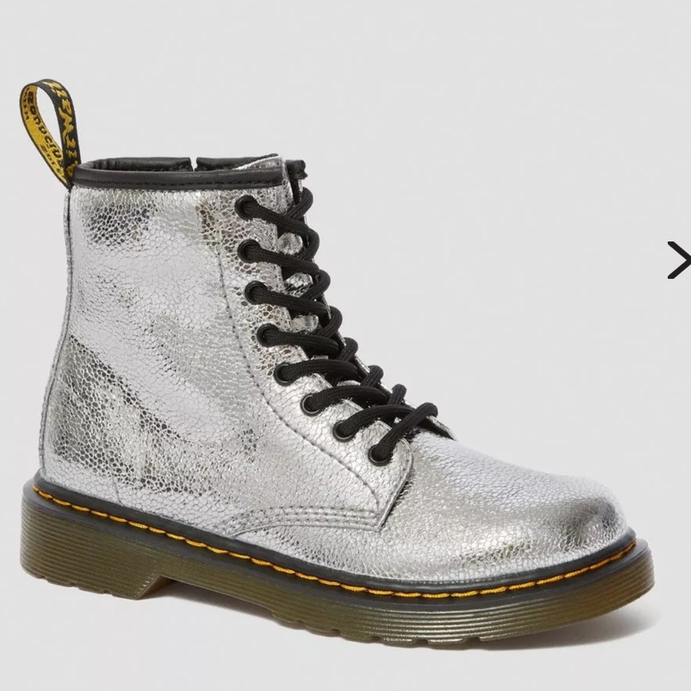 Dr. Martens JUNIOR 1460 CRINKLE METALLIC LACE UP BOOTS - Silver Disco Crinkle